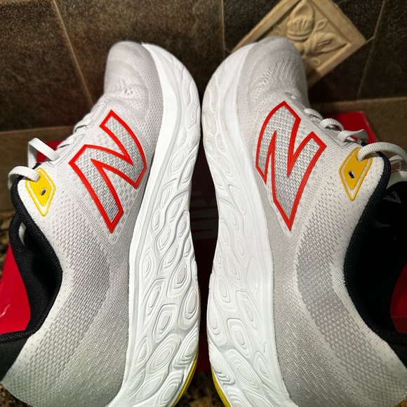 Men’s New Balance 880 Fresh Foam V14. - Picture 11 of 14